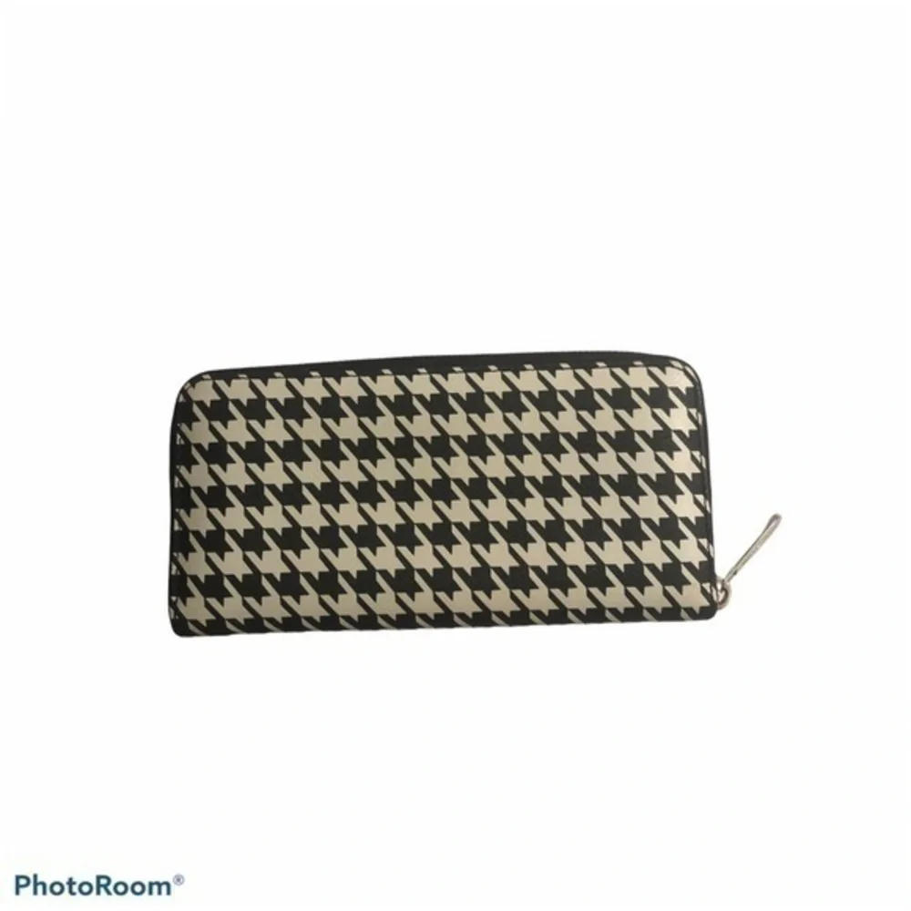 Michael kors black white herringbone clutch wallet